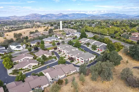805 Cherryhill Trl, Redding, CA 96003 photo 41