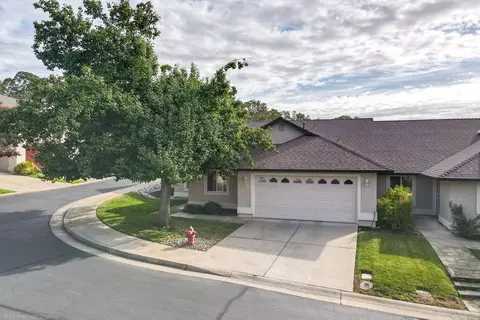 805 Cherryhill Trl, Redding, CA 96003 photo 1