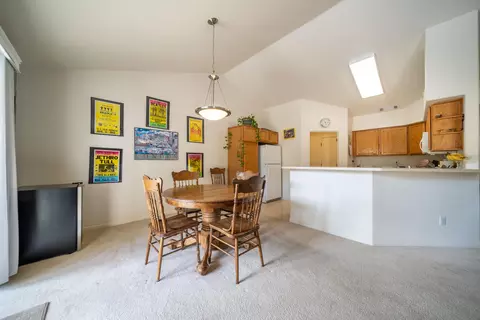 805 Cherryhill Trl, Redding, CA 96003 photo 18
