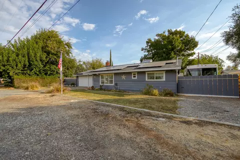 80 Howell Ave, Red Bluff, CA 96080 photo 2