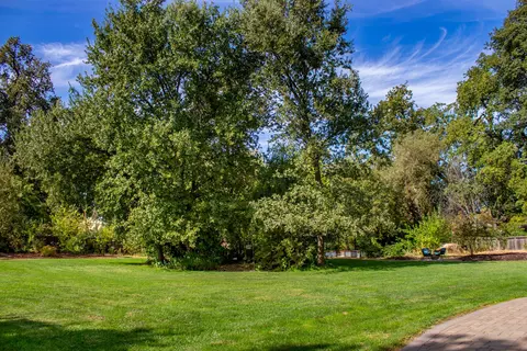 6770 Hemlock St, Redding, CA 96001 photo 56