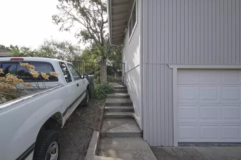 4115 Travona St, Redding, CA 96001 photo 5