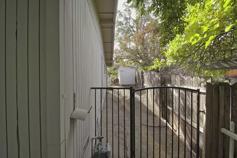 4115 Travona St, Redding, CA 96001 photo 11