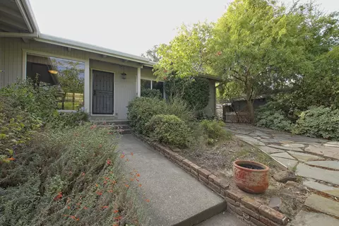 4115 Travona St, Redding, CA 96001 photo 8