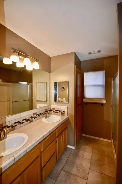640 Olympic St, Redding, CA 96003 photo 29