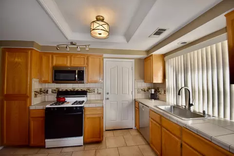 640 Olympic St, Redding, CA 96003 photo 14