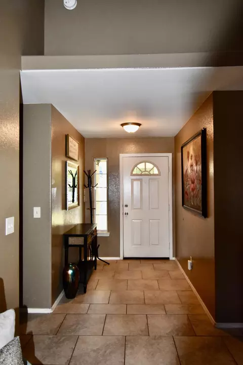640 Olympic St, Redding, CA 96003 photo 4