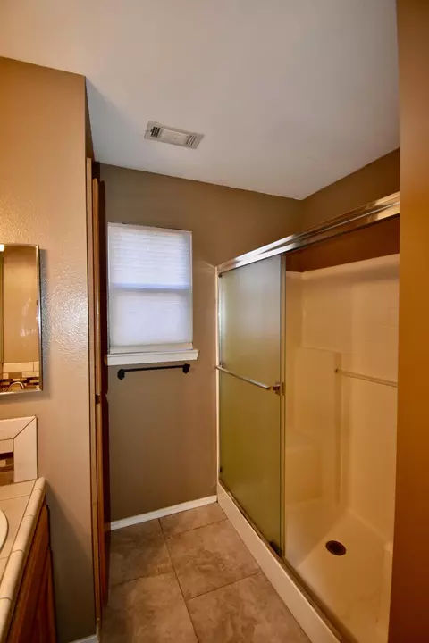 640 Olympic St, Redding, CA 96003 photo 30