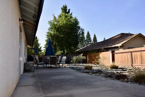 640 Olympic St, Redding, CA 96003 photo 34