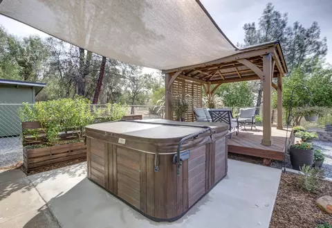 13099 Bear Mountain Rd, Redding, CA 96003 photo 4