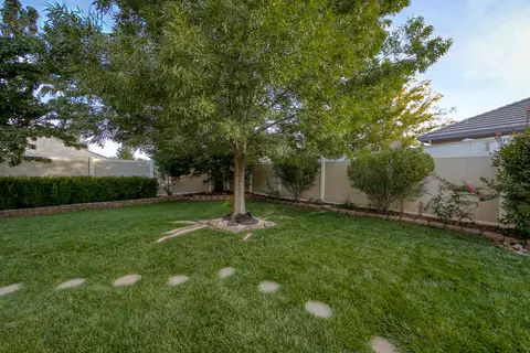 1925 Balzac Ct, Redding, CA 96003 photo 47