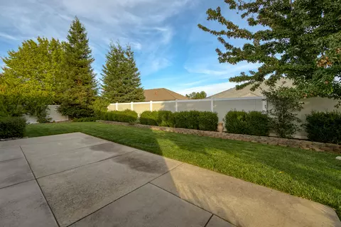 1925 Balzac Ct, Redding, CA 96003 photo 46
