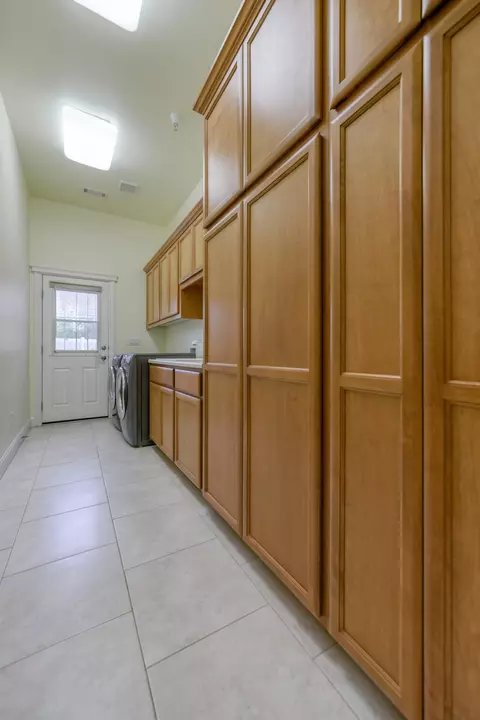 1925 Balzac Ct, Redding, CA 96003 photo 34