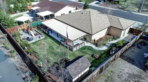 1126 Hope Ln, Redding, CA 96003 photo 32