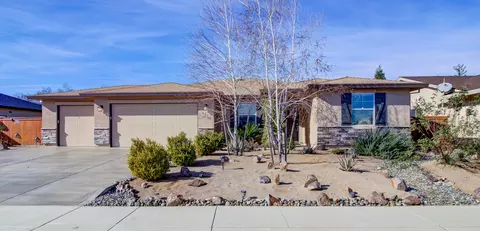 1126 Hope Ln, Redding, CA 96003 photo 1
