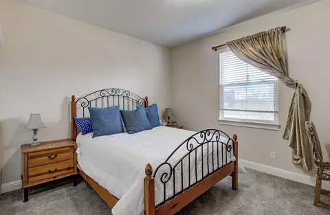 1126 Hope Ln, Redding, CA 96003 photo 19