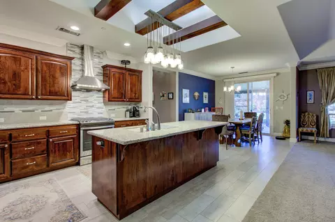 1126 Hope Ln, Redding, CA 96003 photo 4