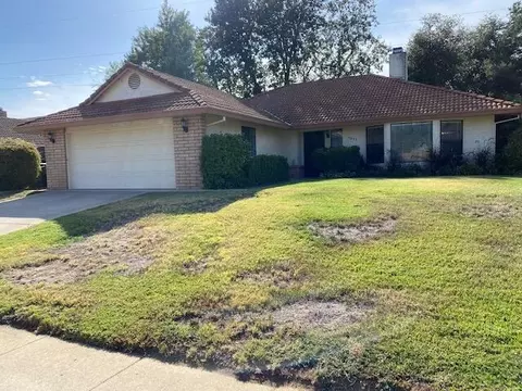 3652 S0merset Ave, Redding, CA 96002 photo 2