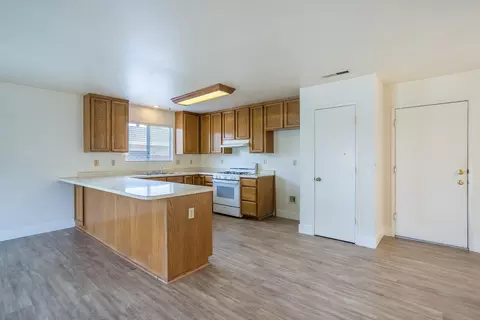 2564 Galaxy Way, Redding, CA 96002 photo 8