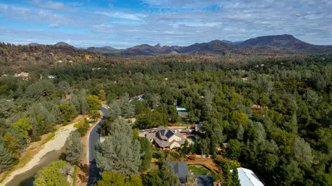 13151 Spring Lake St, Redding, CA 96003 photo 85