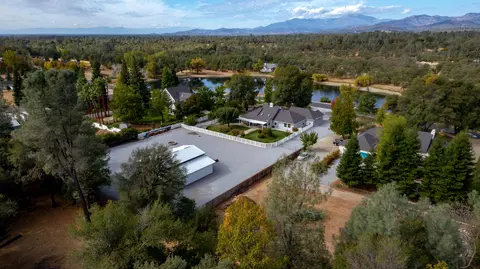 13151 Spring Lake St, Redding, CA 96003 photo 1