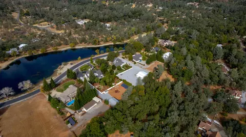 13151 Spring Lake St, Redding, CA 96003 photo 72