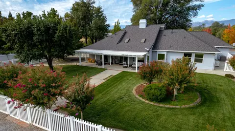 13151 Spring Lake St, Redding, CA 96003 photo 10