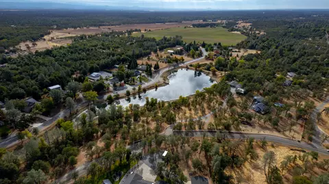 13151 Spring Lake St, Redding, CA 96003 photo 68