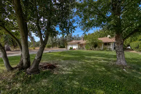 7370 Bridge Ln, Redding, CA 96002 photo 23