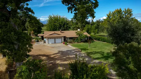 7370 Bridge Ln, Redding, CA 96002 photo 1