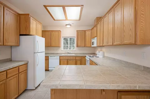 245 Sparrow Ct, Red Bluff, CA 96080 photo 5