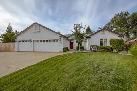 5089 Lost Creek Ct, Redding, CA 96002 photo 1