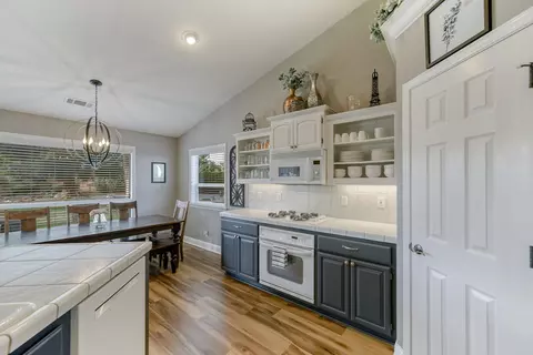 5089 Lost Creek Ct, Redding, CA 96002 photo 15