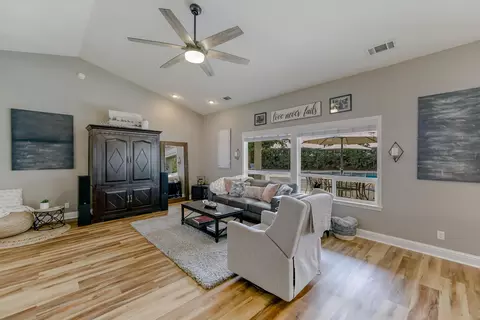 5089 Lost Creek Ct, Redding, CA 96002 photo 10