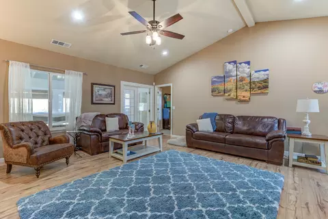 628 Valleybrook Dr, Redding, CA 96003 photo 7