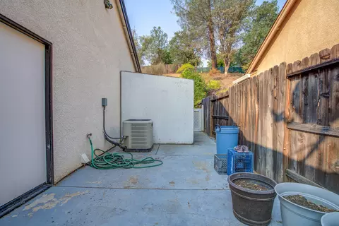 628 Valleybrook Dr, Redding, CA 96003 photo 32