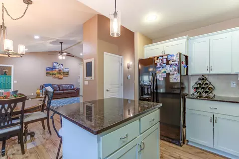 628 Valleybrook Dr, Redding, CA 96003 photo 12