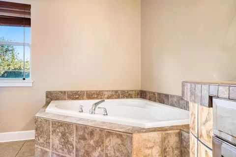 2243 Oak Ridge Ct, Redding, CA 96001 photo 12