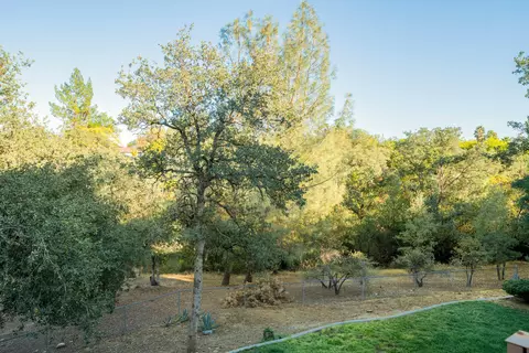 2243 Oak Ridge Ct, Redding, CA 96001 photo 16