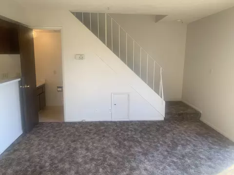 370 Buckeye Ter, Redding, CA 96003 photo 7