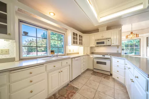 3660 Mt Ashland Ave, Redding, CA 96001 photo 10