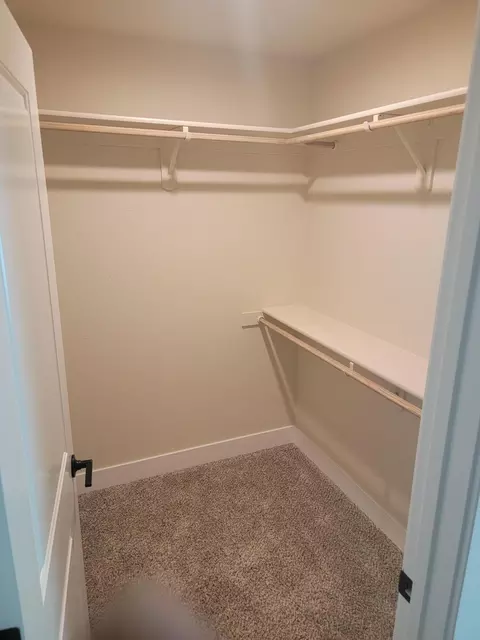 505 Smile Pl, Redding, CA 96001 photo 11