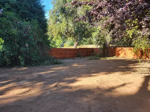 505 Smile Pl, Redding, CA 96001 photo 18