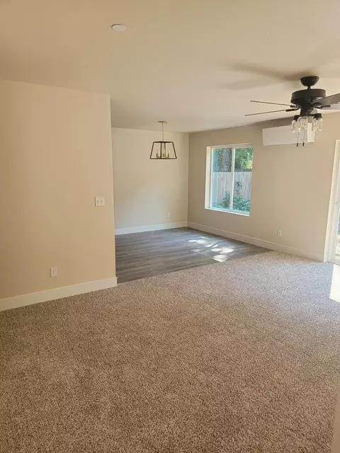 505 Smile Pl, Redding, CA 96001 photo 5