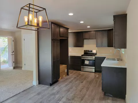 505 Smile Pl, Redding, CA 96001 photo 8