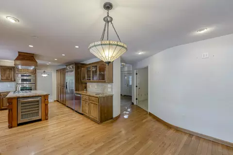 877 Sunriver Ln, Redding, CA 96001 photo 9