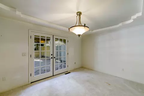 877 Sunriver Ln, Redding, CA 96001 photo 27