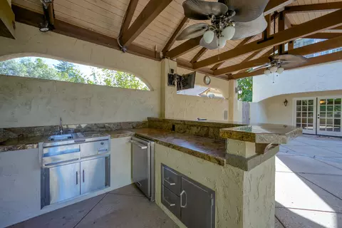 877 Sunriver Ln, Redding, CA 96001 photo 50