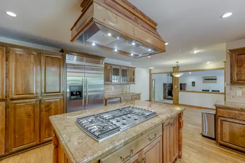 877 Sunriver Ln, Redding, CA 96001 photo 13