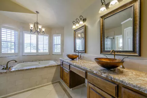 877 Sunriver Ln, Redding, CA 96001 photo 33